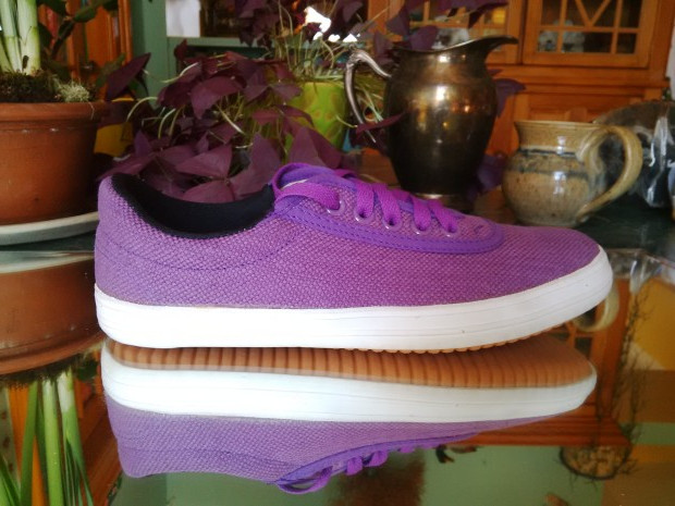 earth shoes violet